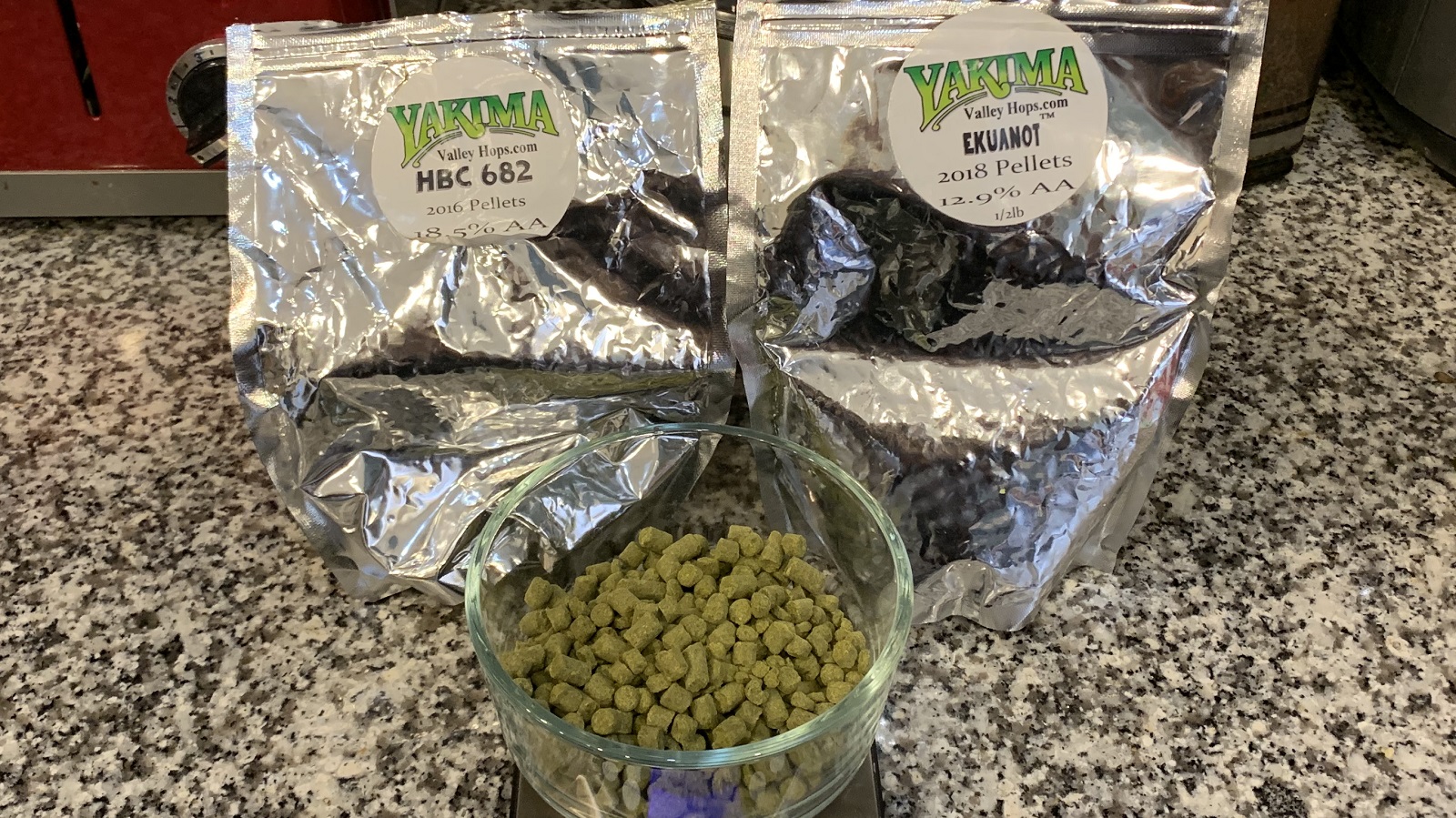 05_brewingwithoakspiralsvscubes_hops