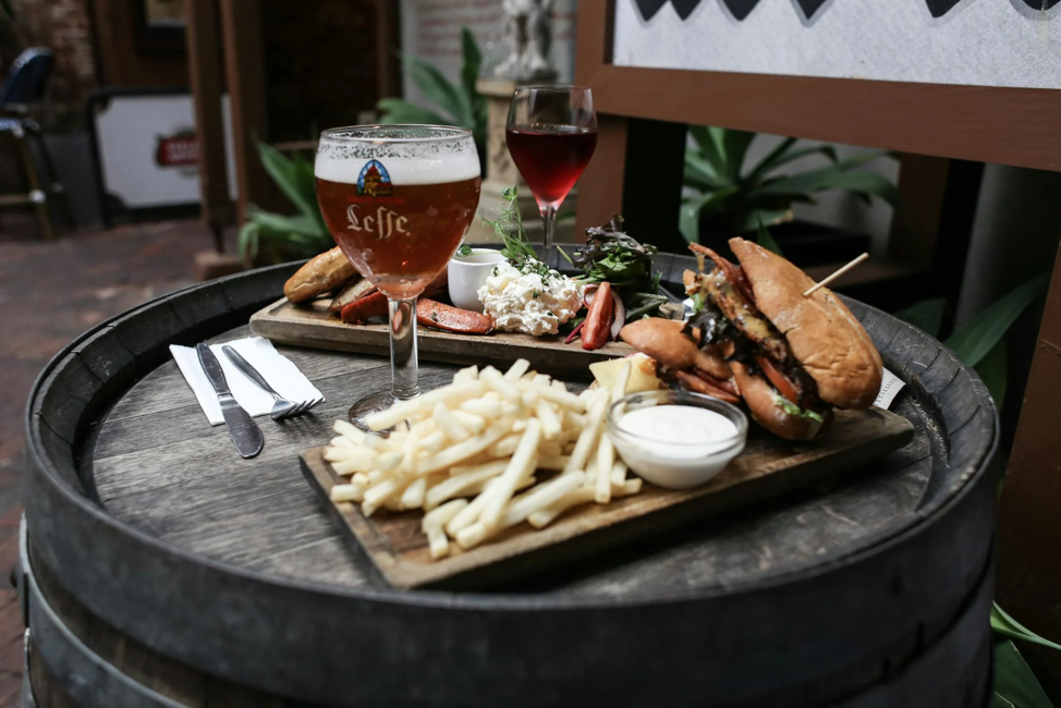 Top 10 Beers to Pair with Classic Dishes